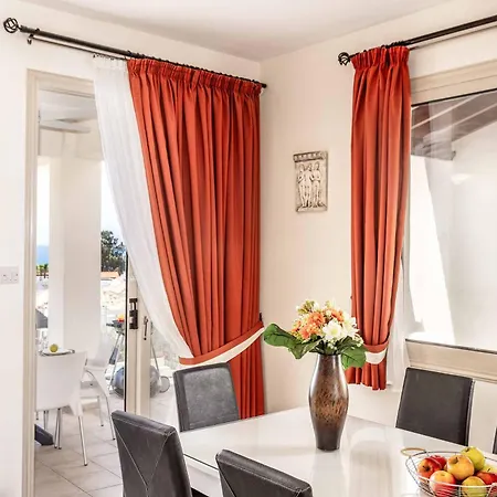 Villa Jasmin Coral Peyia