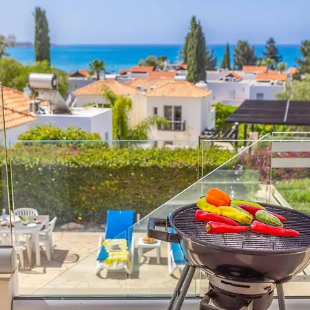 Jasmin Coral * Peyia